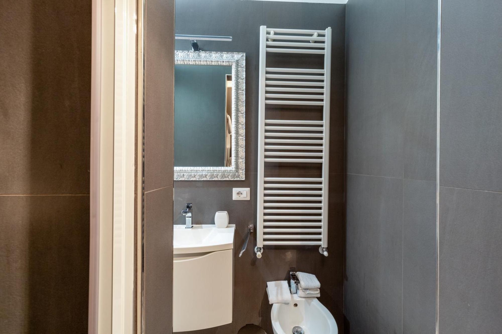 Modern Apartment In Florenz Exterior foto